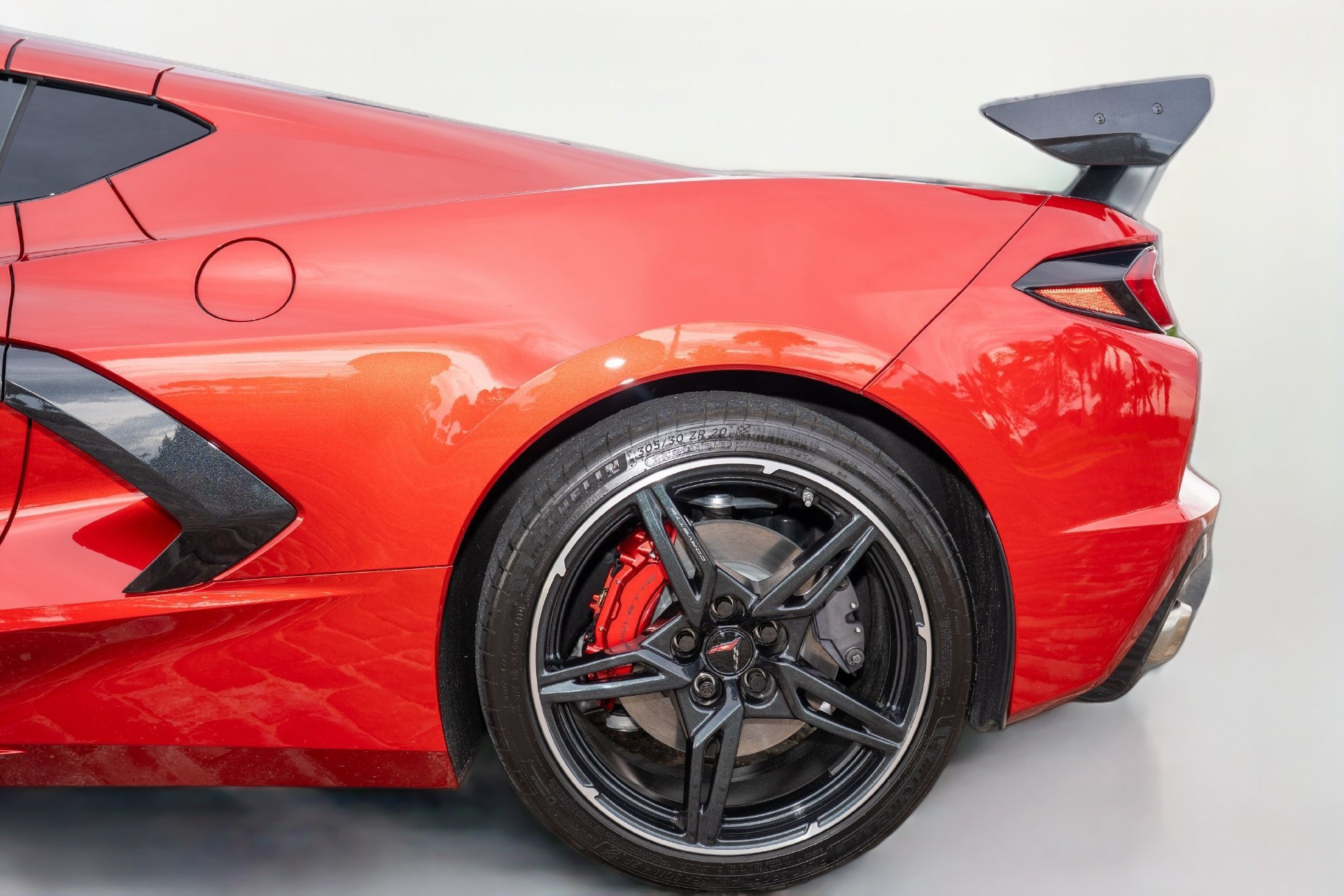 Used 2021 Chevrolet Corvette Stingray Coupe w/ Battery Protection Package RWD image 14