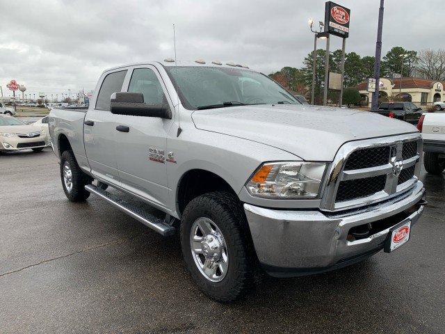 Used 2018 RAM 2500 Tradesman w/ Chrome Appearance Group image 6