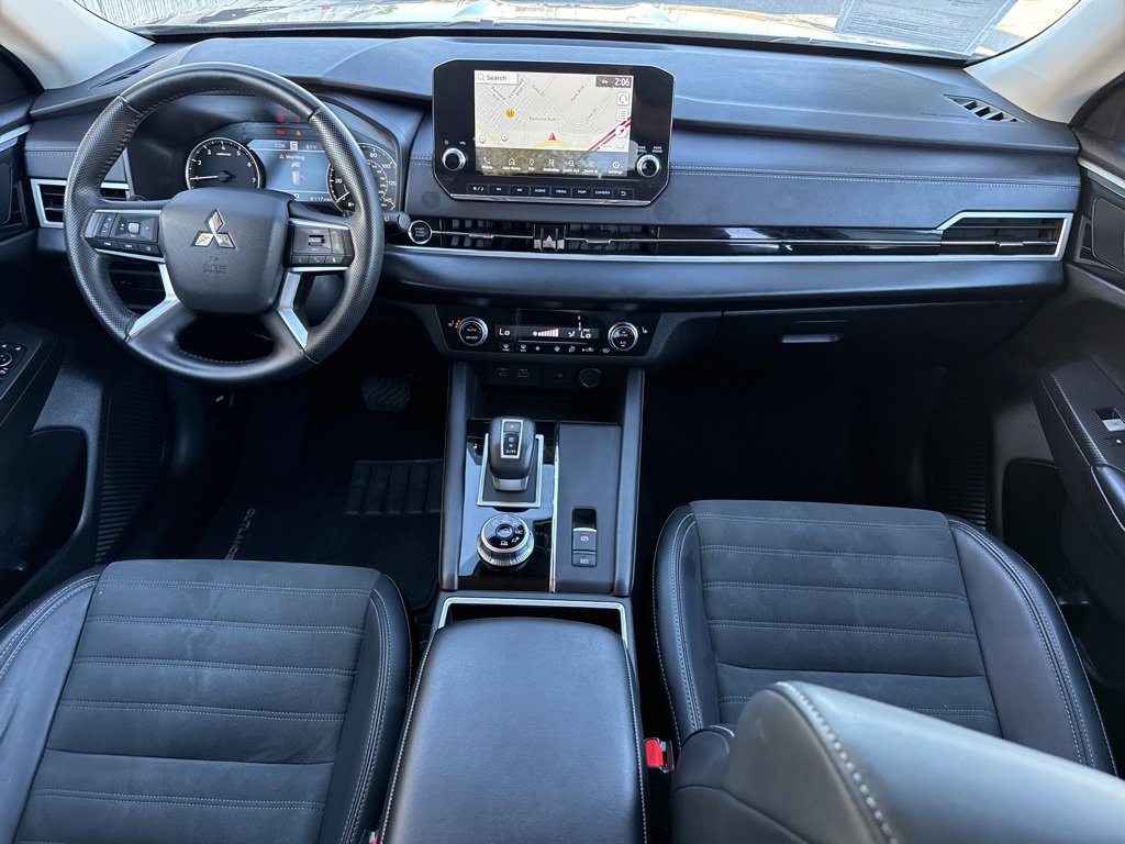 Used 2024 Mitsubishi Outlander SE image 21