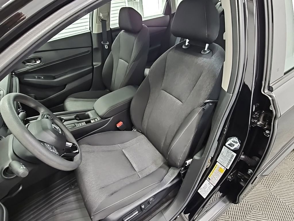 Used 2025 Honda Accord SE image 26