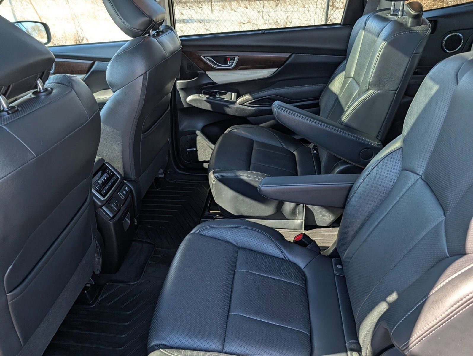 Used 2022 Subaru Ascent Touring image 23