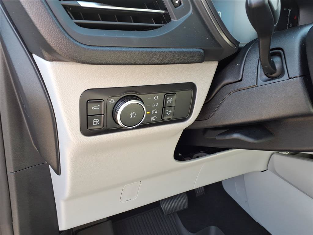 Used 2025 Ford Escape SE FWD image 10