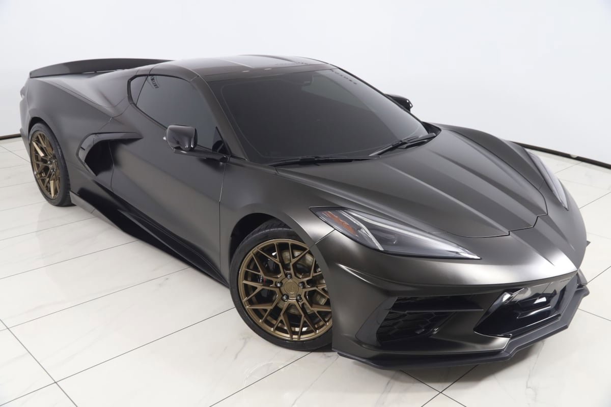 Used 2022 Chevrolet Corvette Stingray Preferred Cpe w/ Z51 Performance Package RWD image 23
