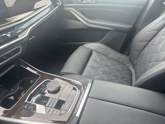 Used 2026 BMW X5 xDrive40i w/ Climate Comfort Package image 23