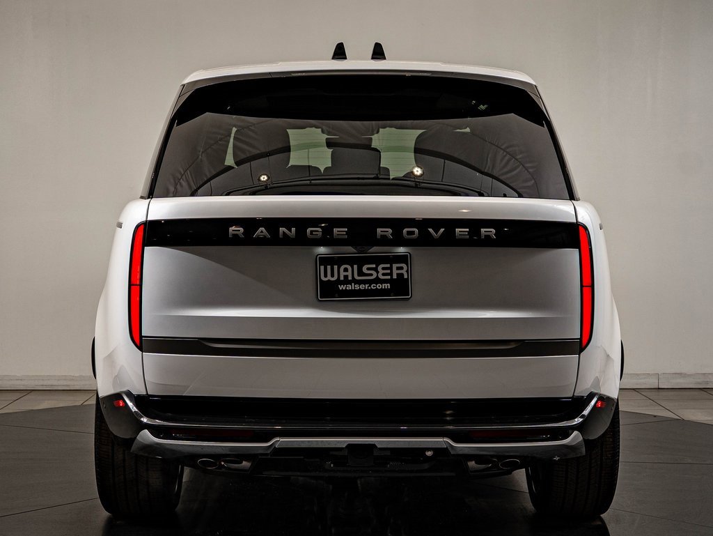 New 2026 Land Rover Range Rover Long Wheelbase SE image 7
