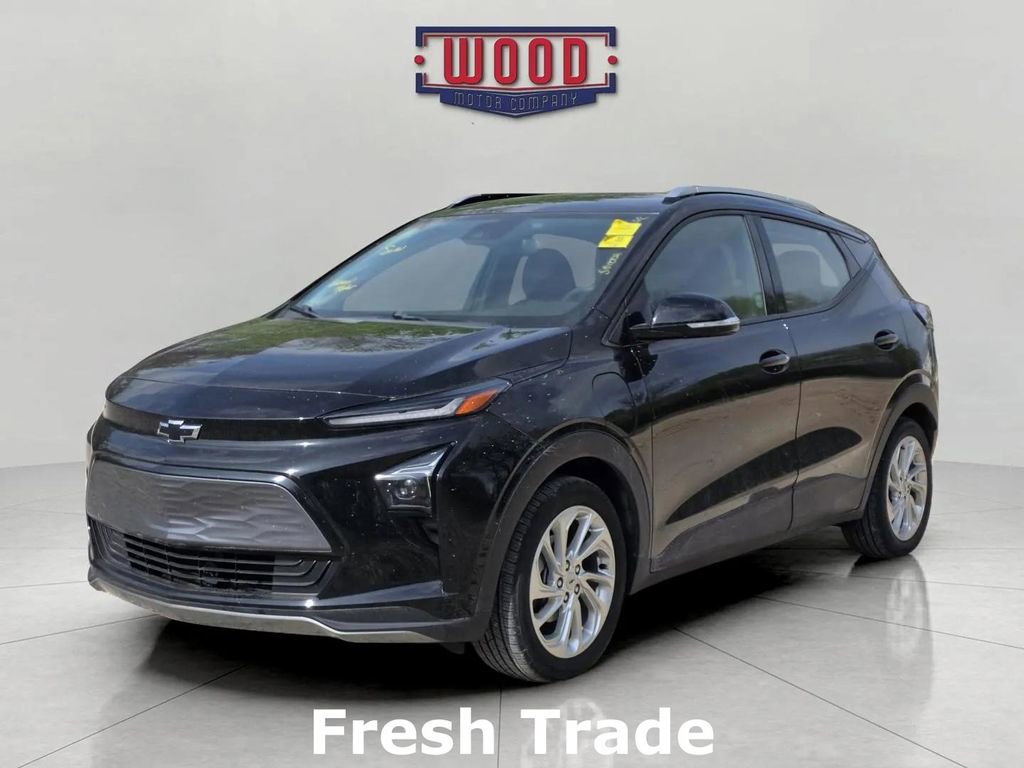 Used 2023 Chevrolet Bolt EUV LT w/ Driver Confidence Package image 3