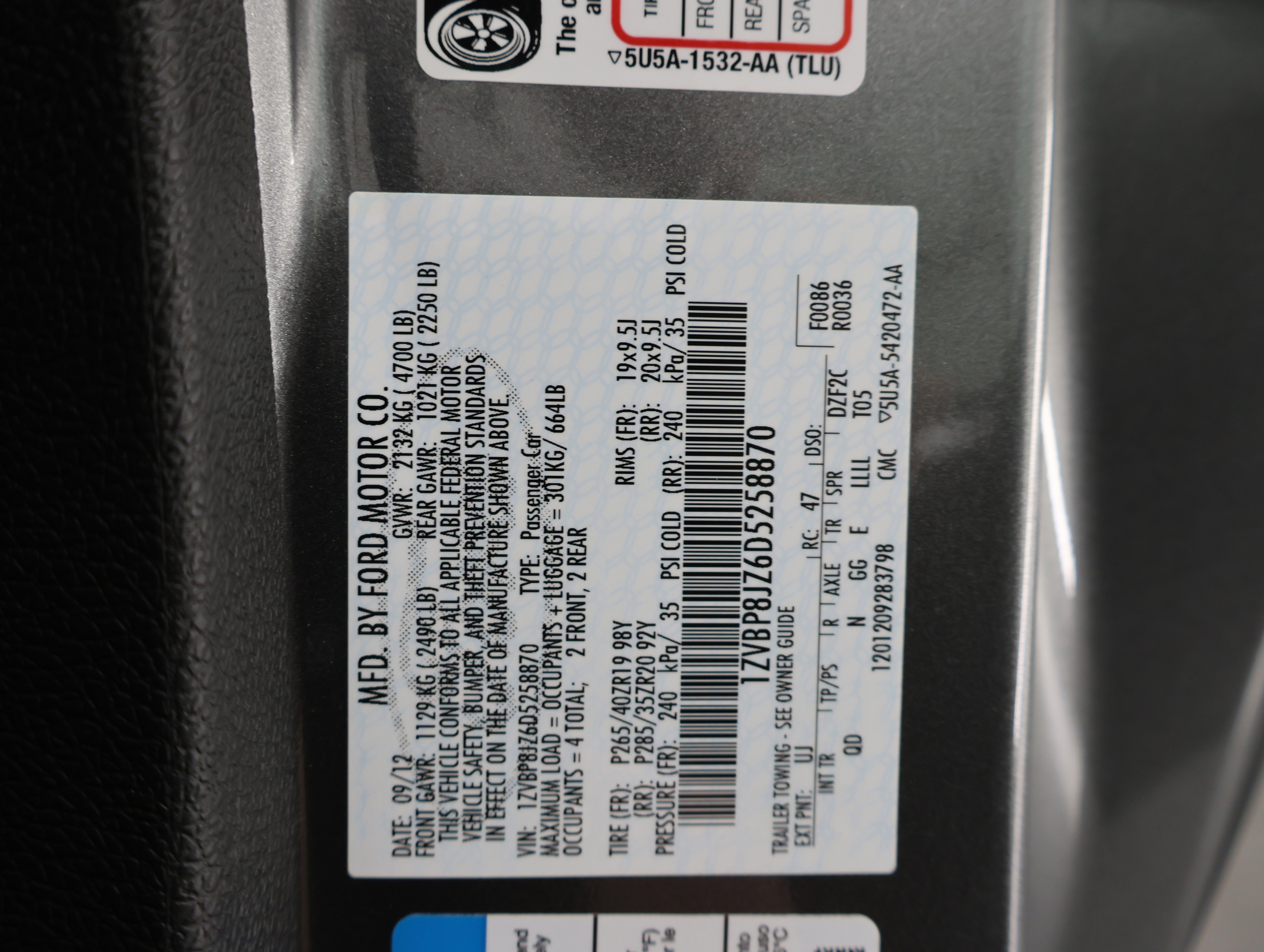Used 2013 Ford Mustang Shelby GT500 RWD image 55