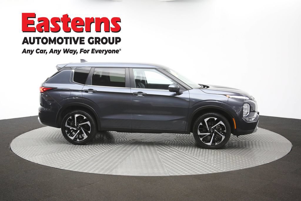 Used 2024 Mitsubishi Outlander SE AWD/4WD image 45