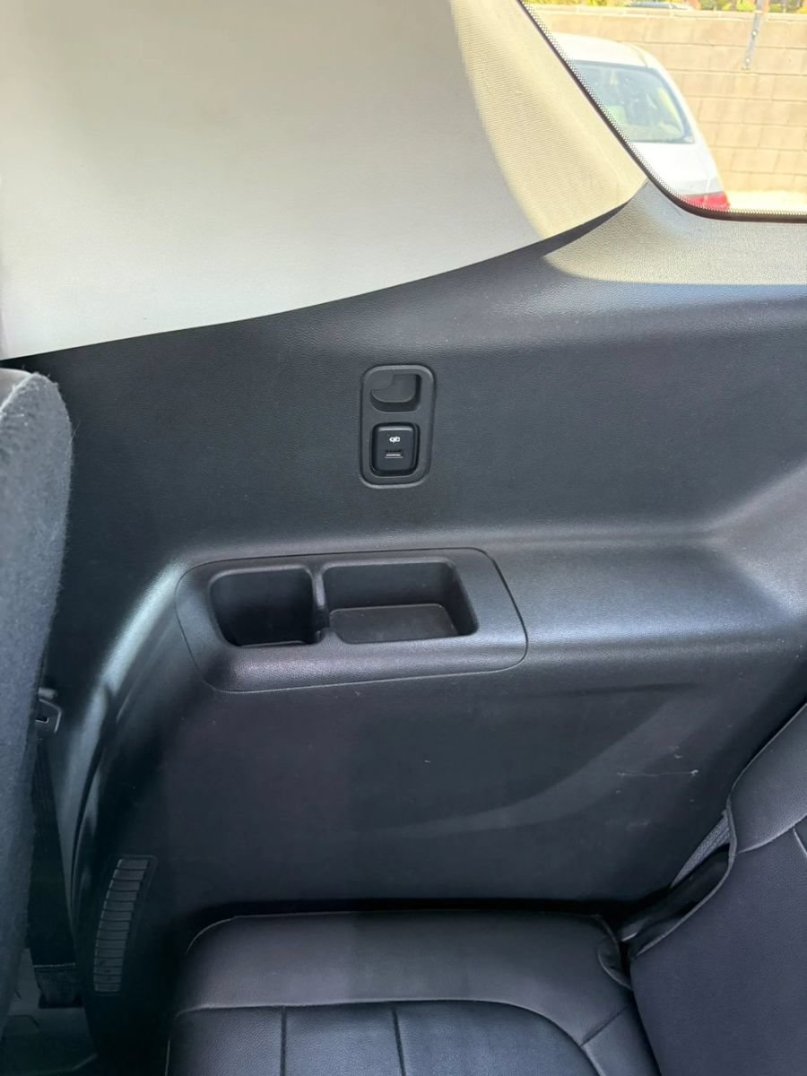 Used 2019 Chevrolet Traverse RS FWD image 15