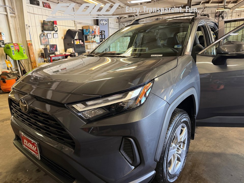 Used 2025 Toyota RAV4 XLE w/ Convenience Package AWD/4WD image 30