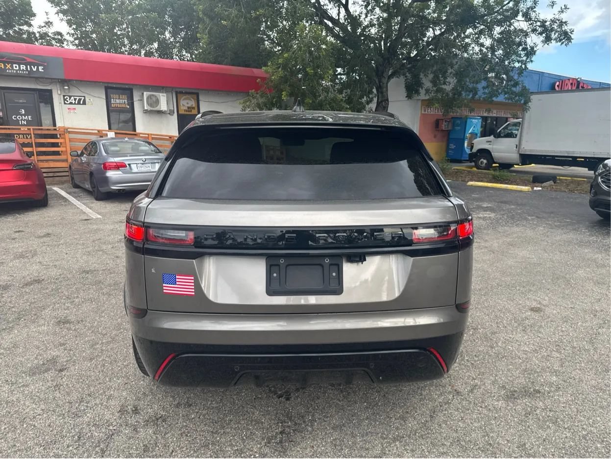 Used 2018 Land Rover Range Rover Velar R-Dynamic SE AWD/4WD image 6
