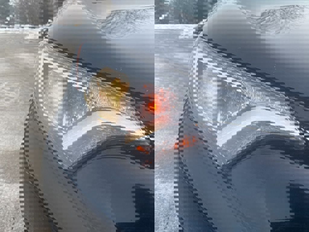 Used 2018 Toyota RAV4 LE w/ All Weather Liner Package image 32