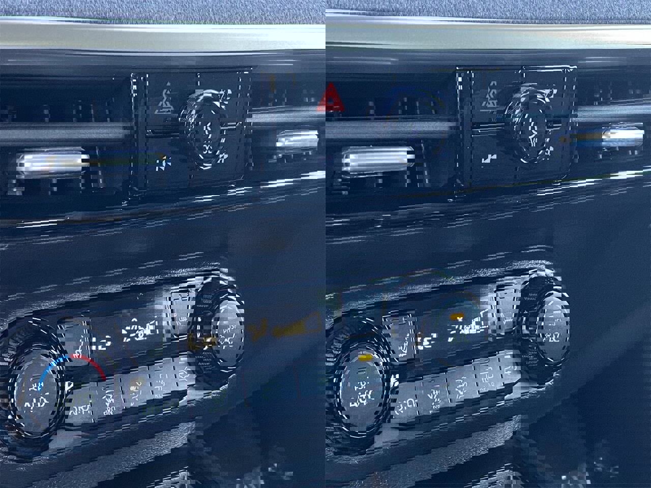 New 2026 Nissan Kicks SV w/ Cold Weather Package image 25