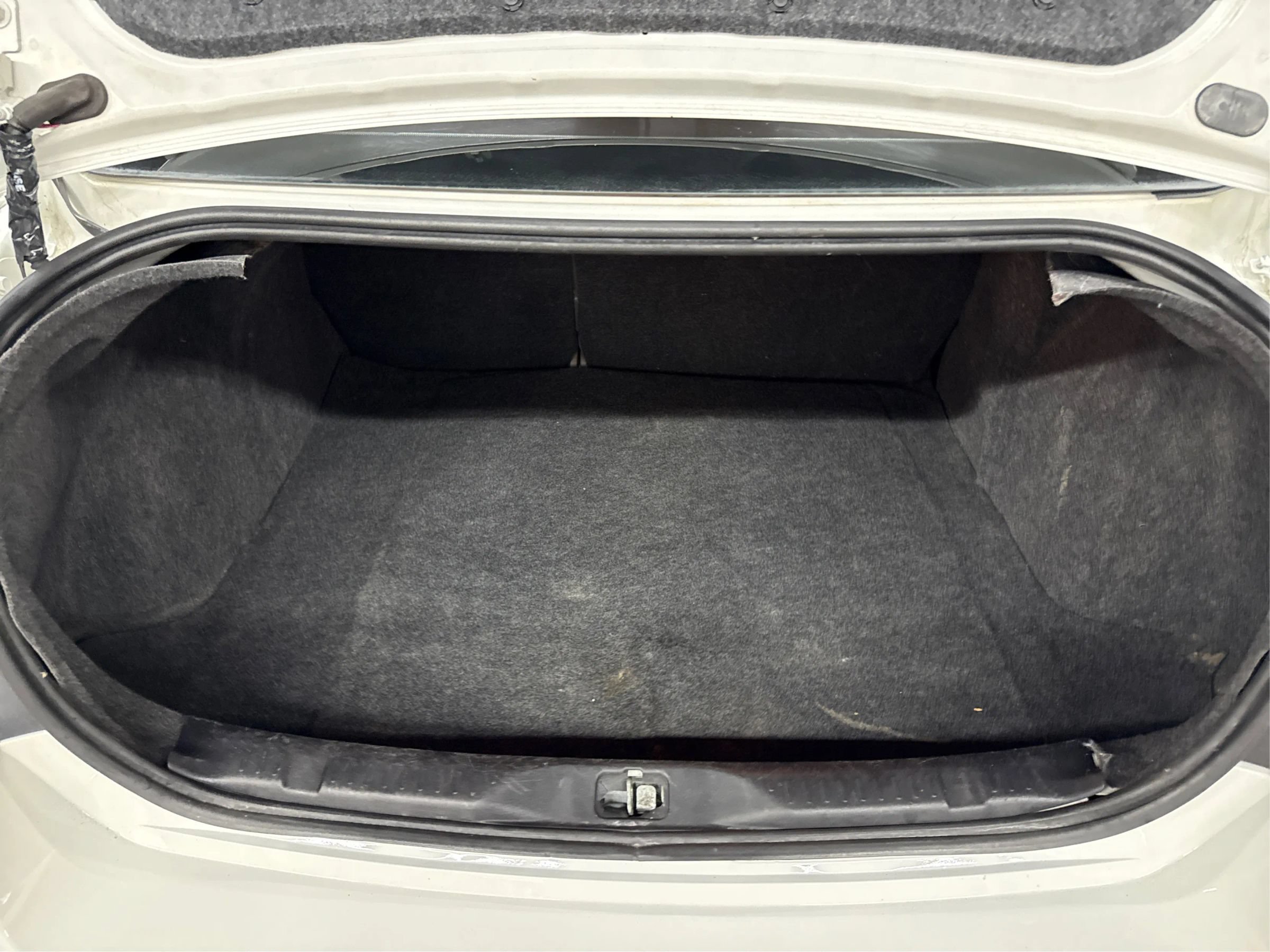 Used 2012 Nissan Sentra 2.0 SR w/ Special Edition Pkg FWD image 10