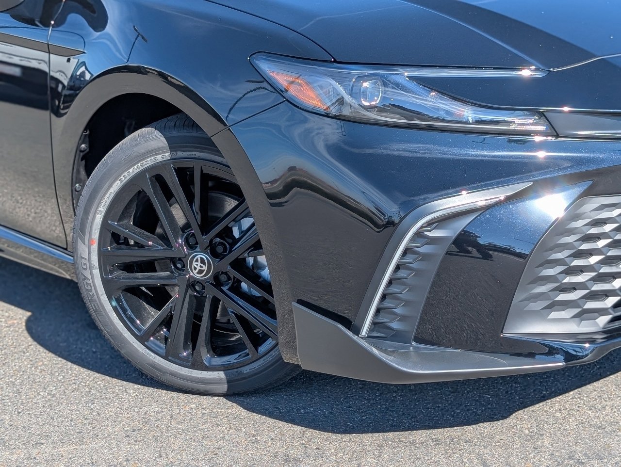 Used 2026 Toyota Camry SE image 10