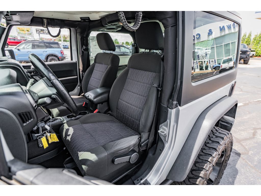 Used 2011 Jeep Wrangler Sport AWD/4WD image 7