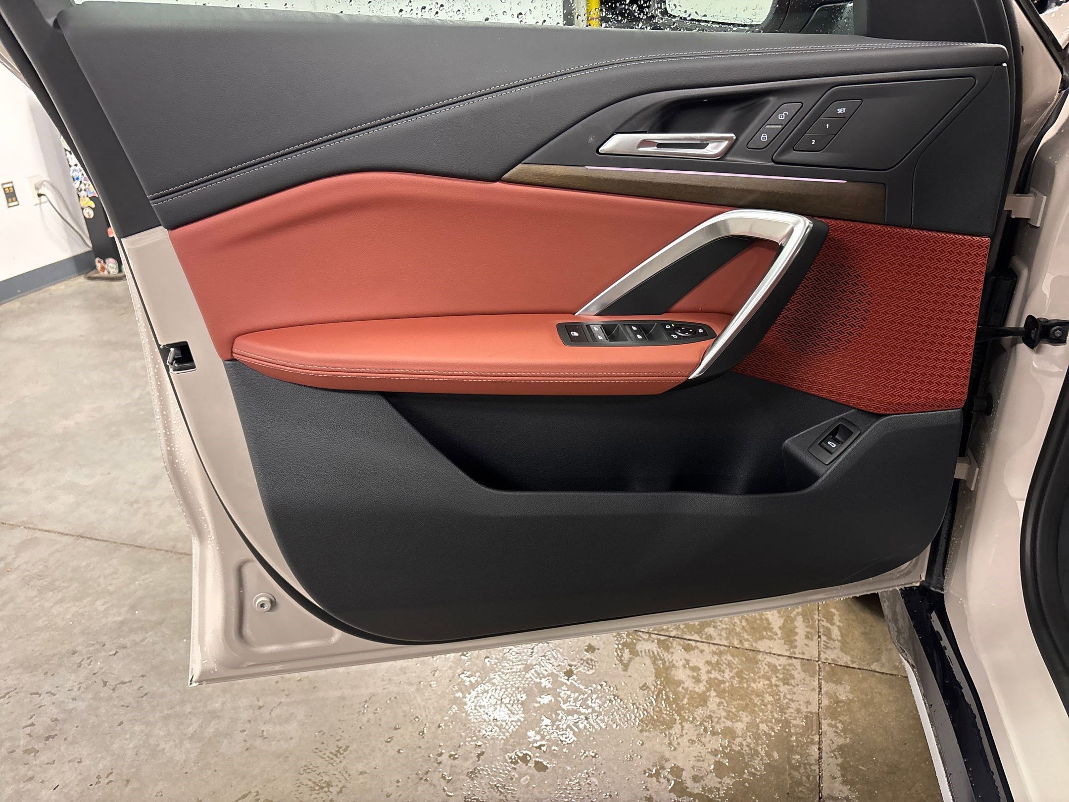 Used 2026 BMW X1 xDrive28i w/ Convenience Package image 12