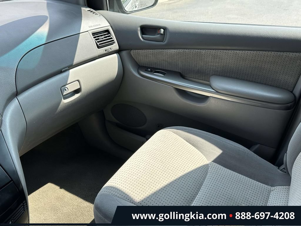 Used 2009 Toyota Sienna CE FWD image 29