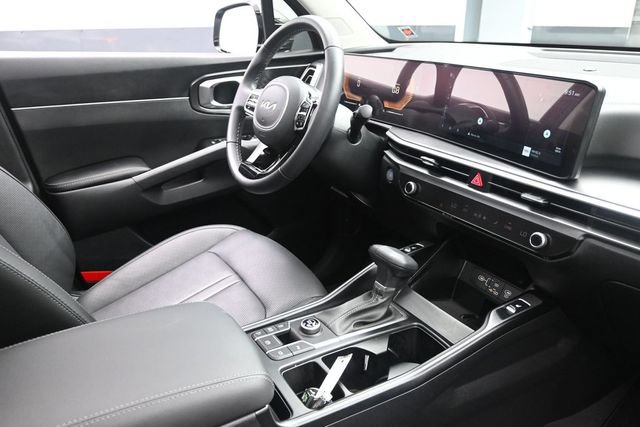 Used 2025 Kia Sorento S w/ Panoramic Sunroof Package FWD image 29