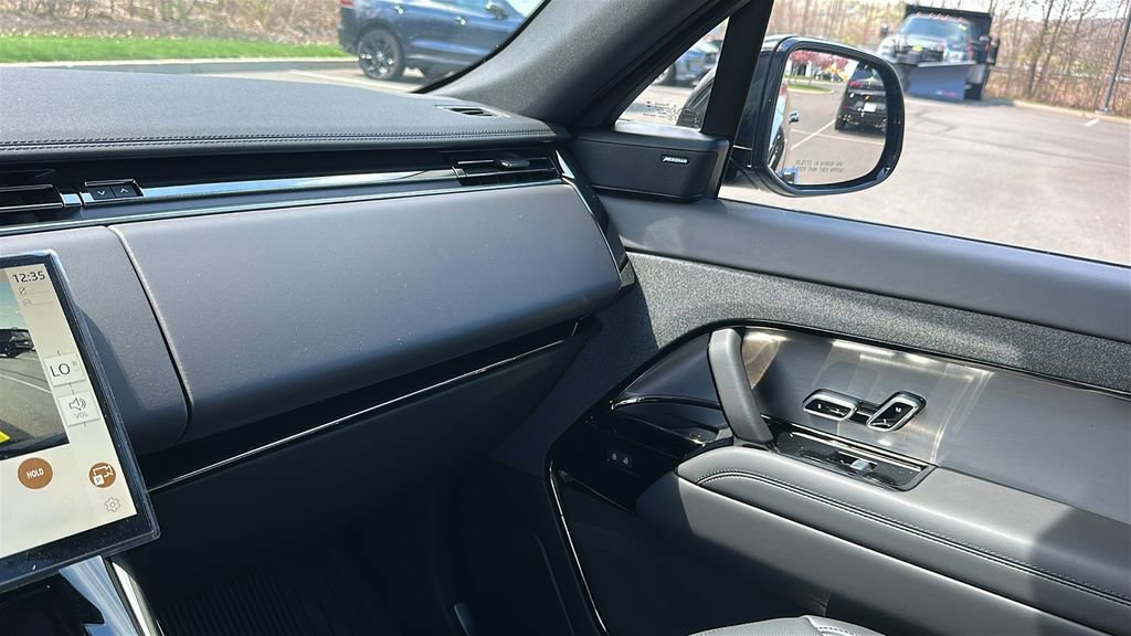 New 2026 Land Rover Range Rover Sport SE image 18