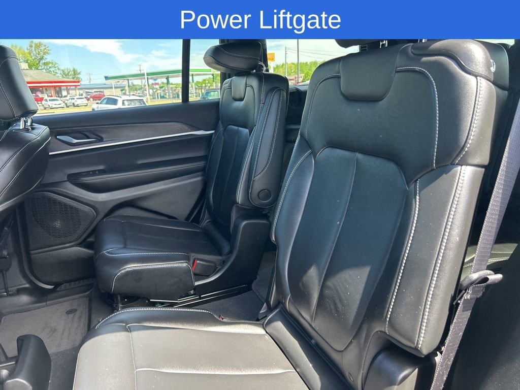 Used 2025 Jeep Grand Cherokee L Limited AWD/4WD image 11