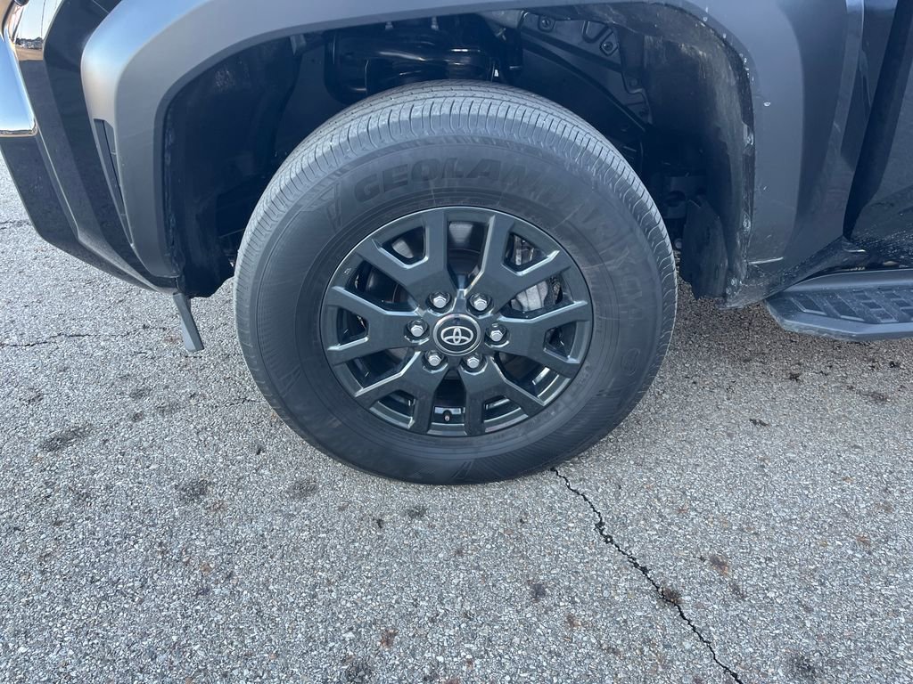 Used 2025 Toyota 4Runner SR5 image 29