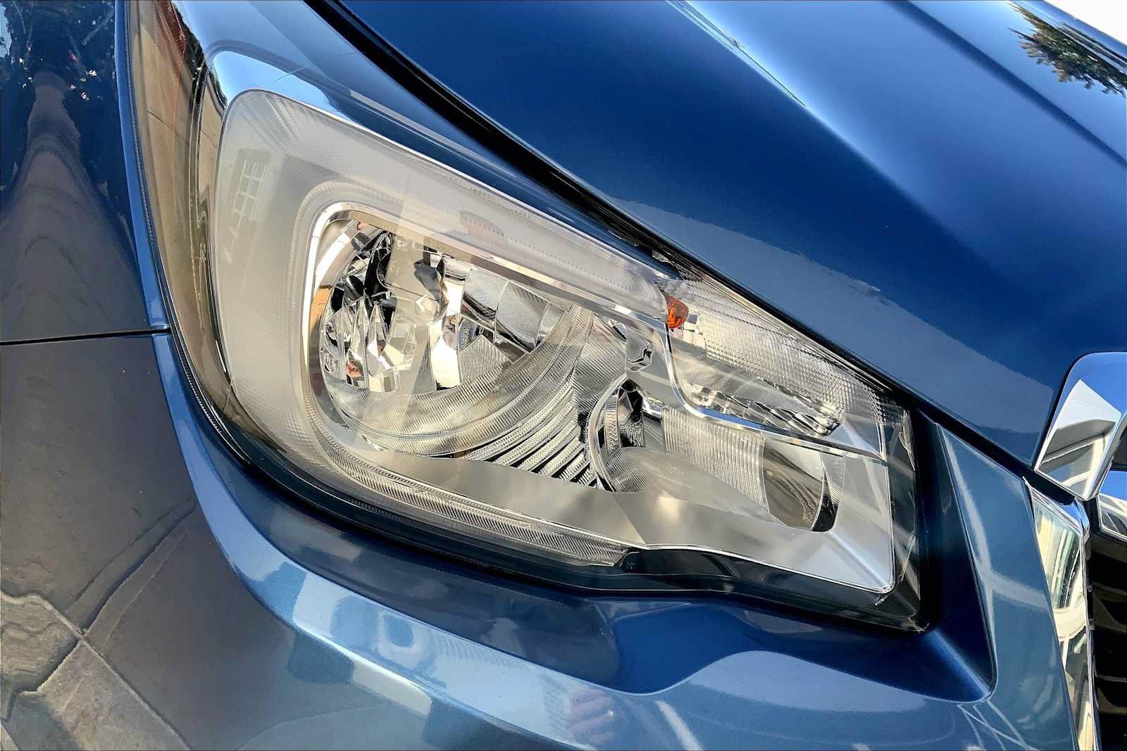 Used 2017 Subaru Forester 2.5i Premium AWD/4WD image 23