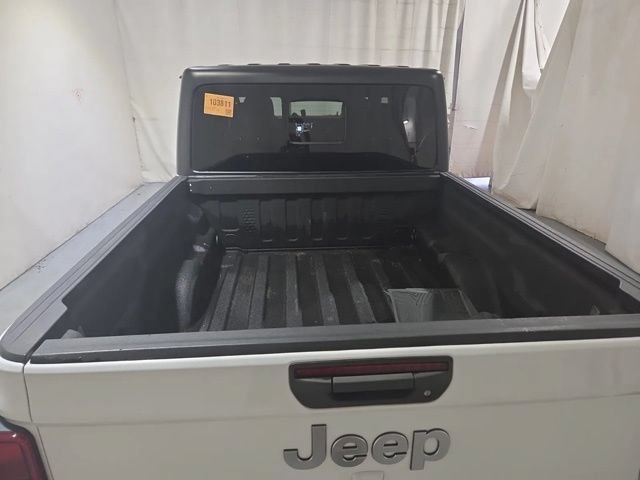 Used 2022 Jeep Gladiator Overland w/ Popular Equipment Package AWD/4WD image 19