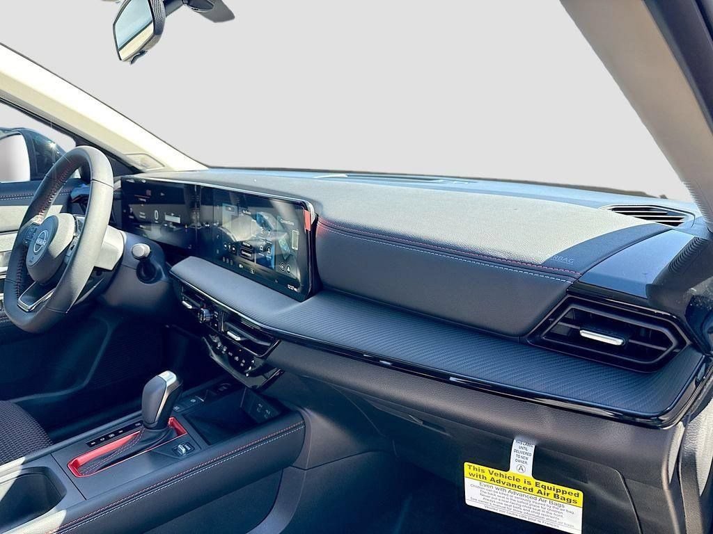 New 2026 Nissan Kicks SR w/ Illumination Package FWD image 26
