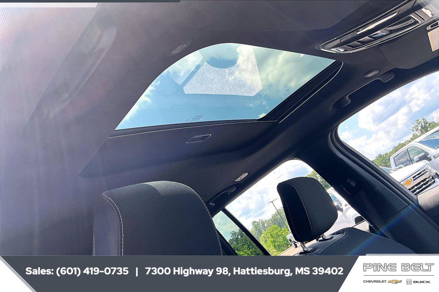 Used 2024 Jeep Grand Cherokee Laredo X RWD image 16