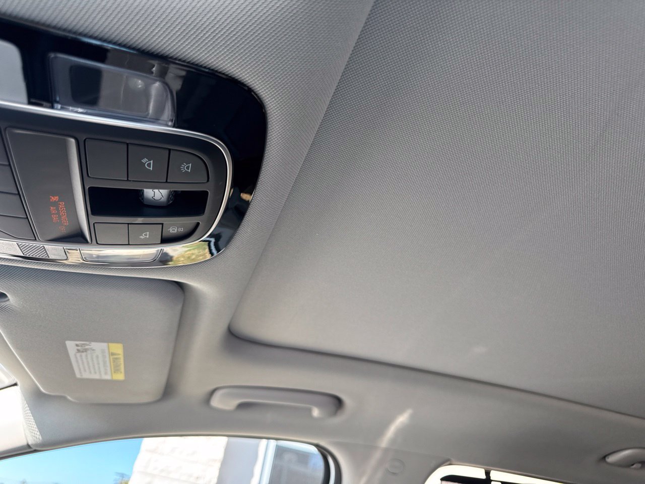 Used 2021 Hyundai Santa Fe SEL w/ Convenience + Premium Package FWD image 10
