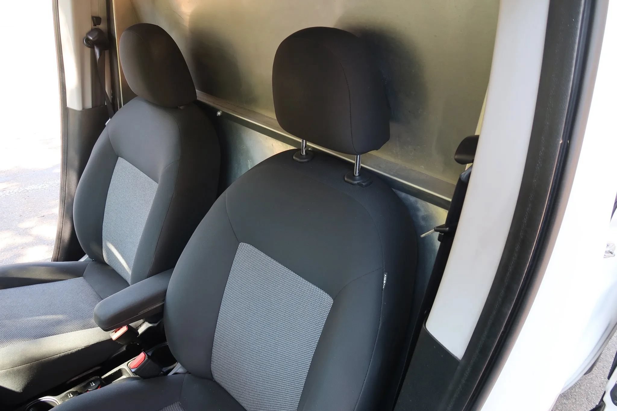 Used 2017 RAM ProMaster City Tradesman w/ Rear Back-up Camera Group FWD image 16