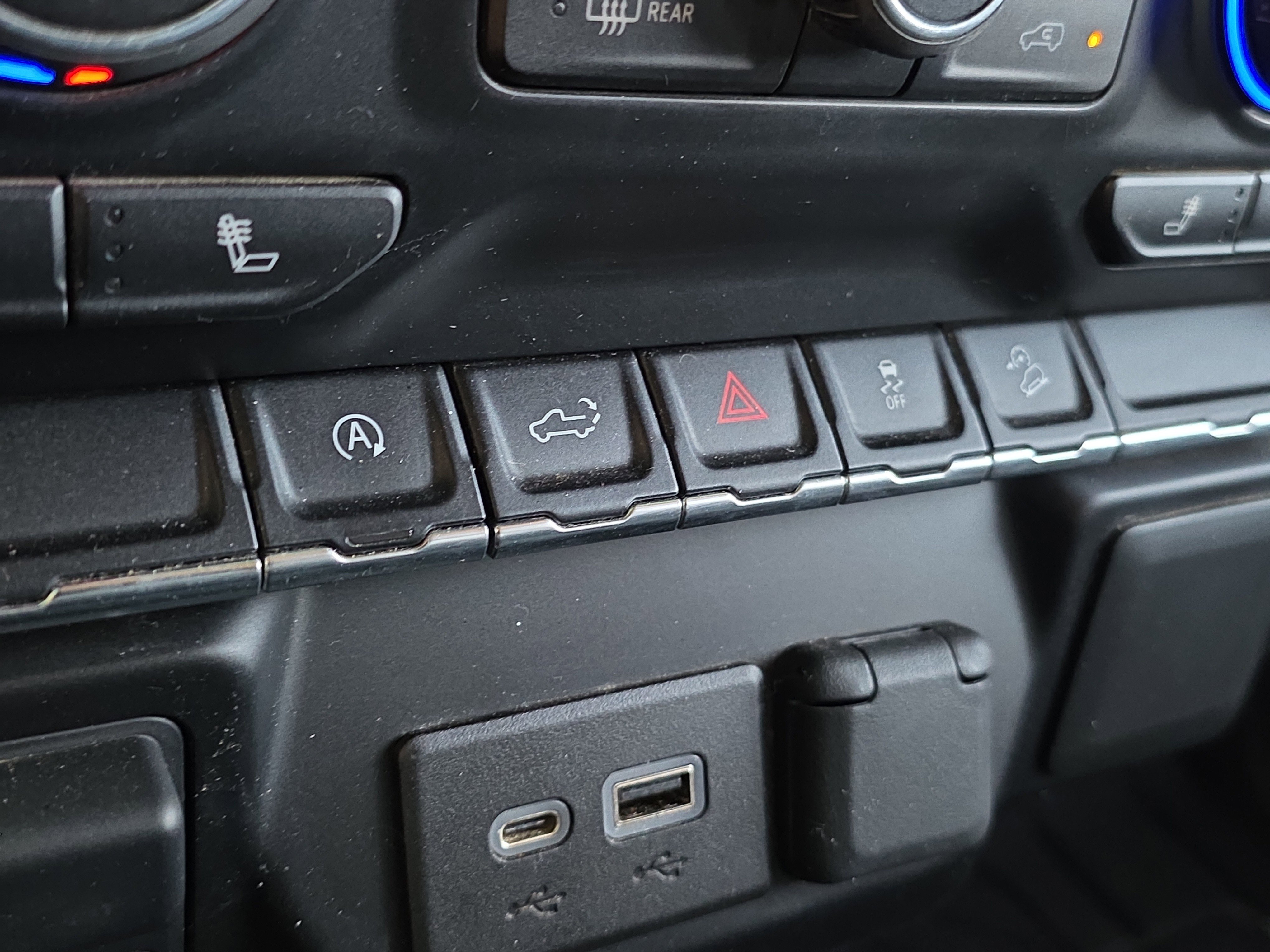 Used 2020 Chevrolet Silverado 1500 LT w/ Texas Edition image 21