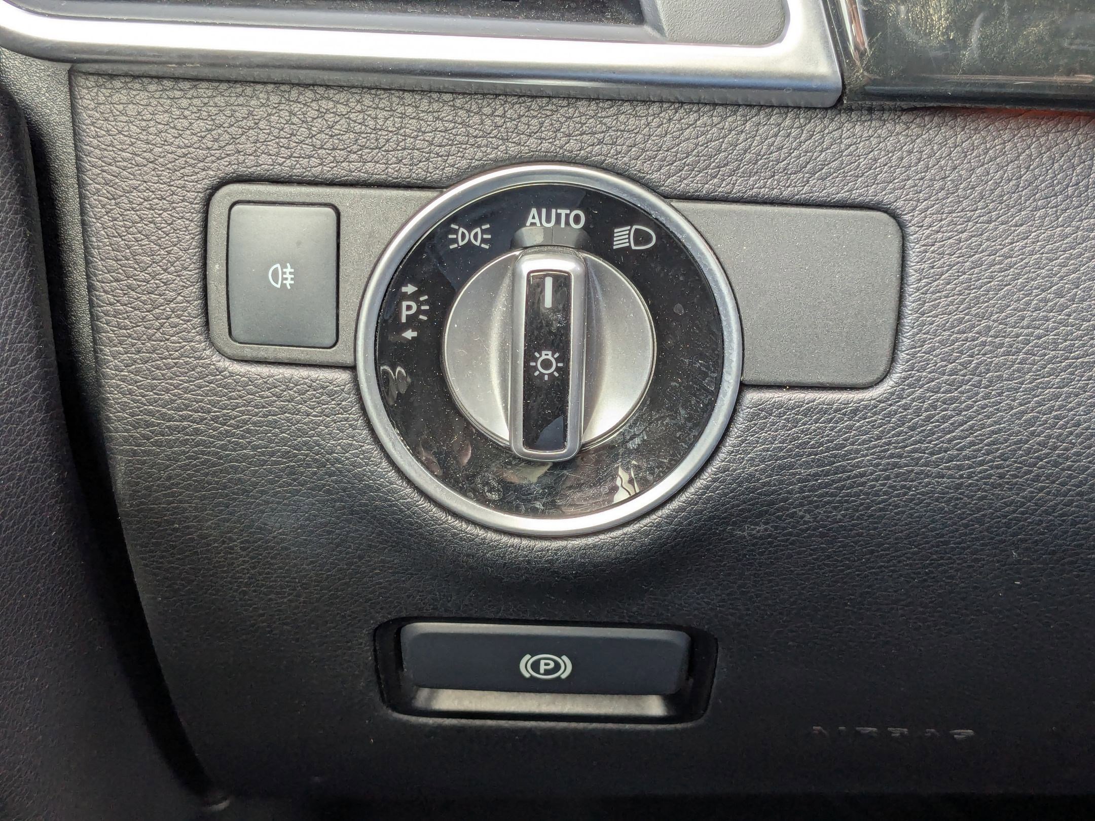 Used 2016 Mercedes-Benz GL 550 4MATIC image 17