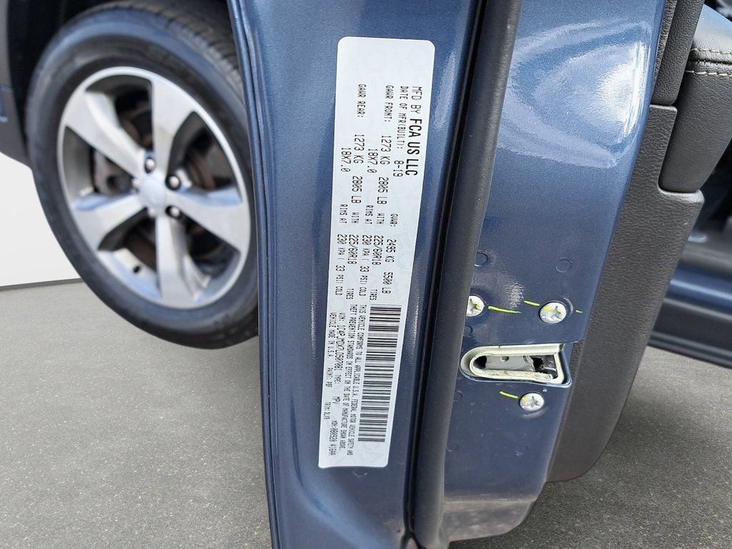 Used 2020 Jeep Cherokee Limited image 37