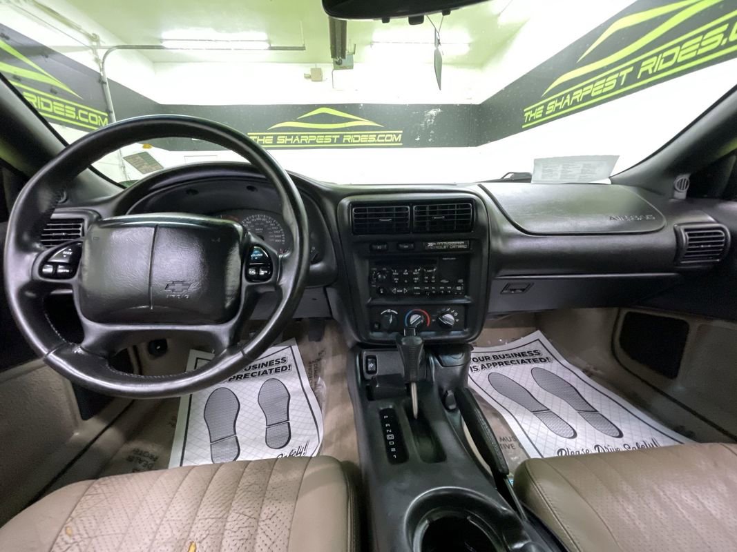 Used 2002 Chevrolet Camaro Z28 image 17