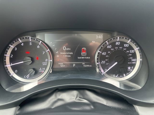 Used 2023 Toyota Highlander XLE image 19