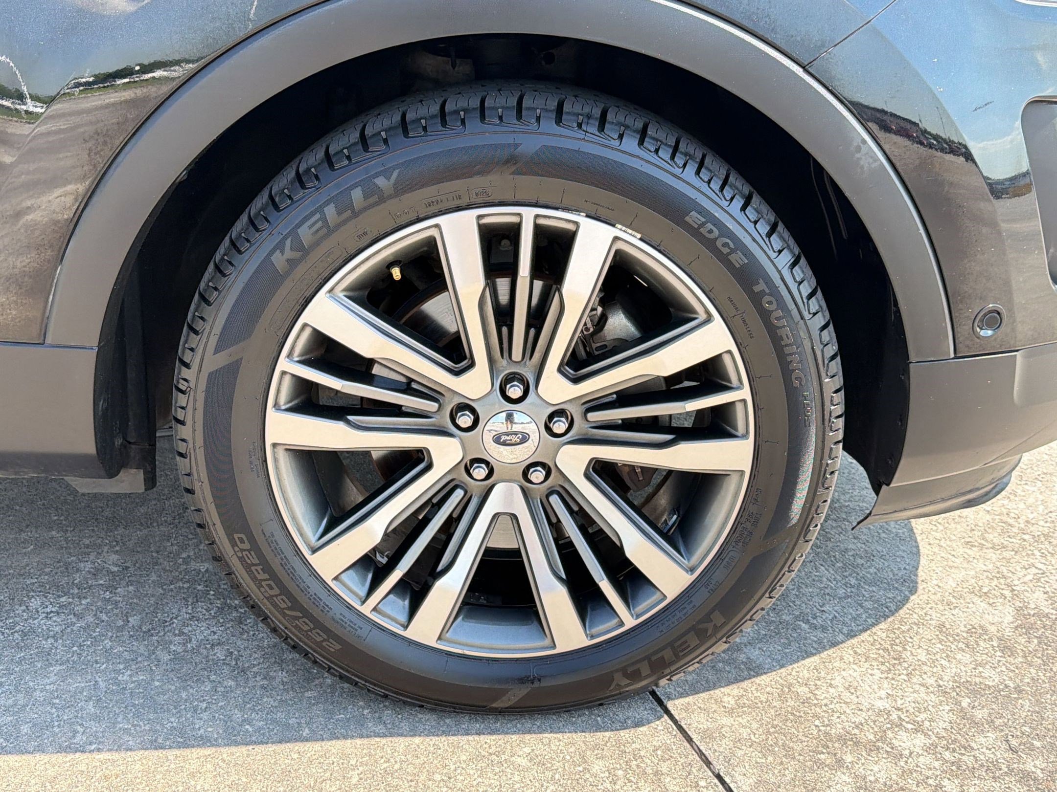 Used 2017 Ford Explorer Platinum AWD/4WD image 12