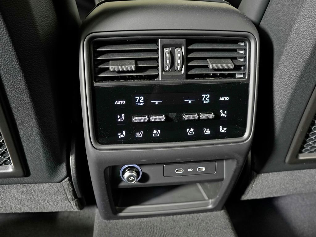 New 2026 Porsche Cayenne GTS AWD/4WD image 39