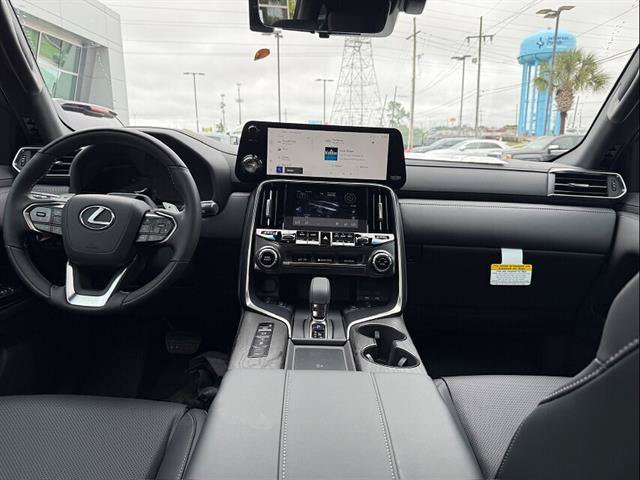 New 2026 Lexus LX 700h Luxury AWD/4WD image 14