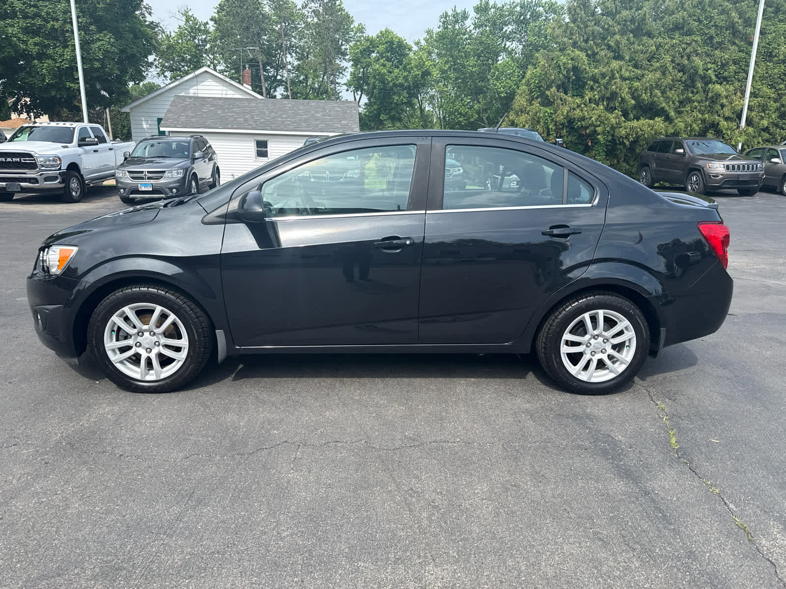 Used 2013 Chevrolet Sonic LT w/ Wheels and Fog Lamp Package FWD image 6