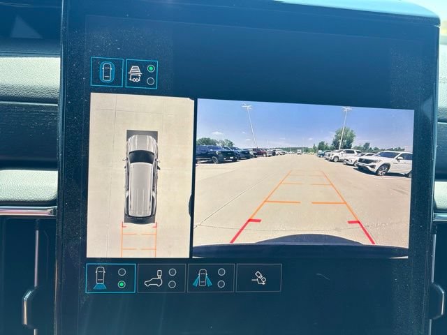 Used 2025 GMC Yukon XL Denali AWD/4WD image 43