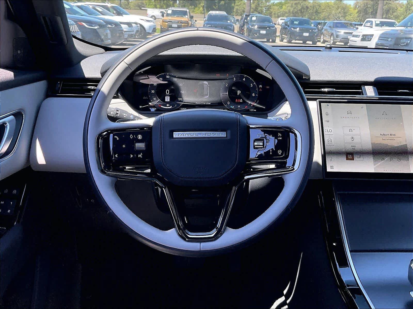 Used 2026 Land Rover Range Rover Velar S AWD/4WD image 10