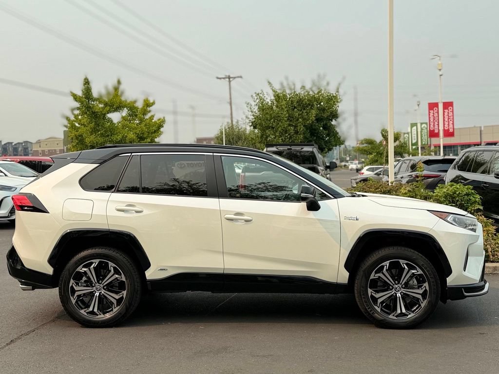 Certified 2021 Toyota RAV4 XSE w/ Weather Package AWD/4WD image 6