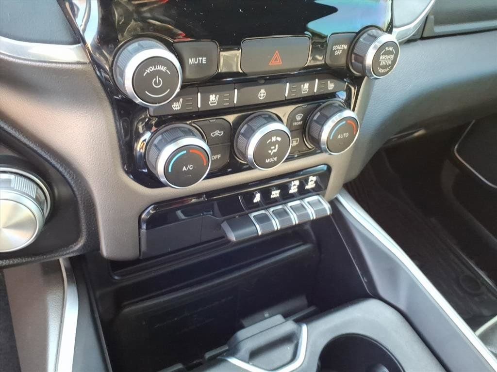 Used 2020 RAM 1500 Laramie image 31