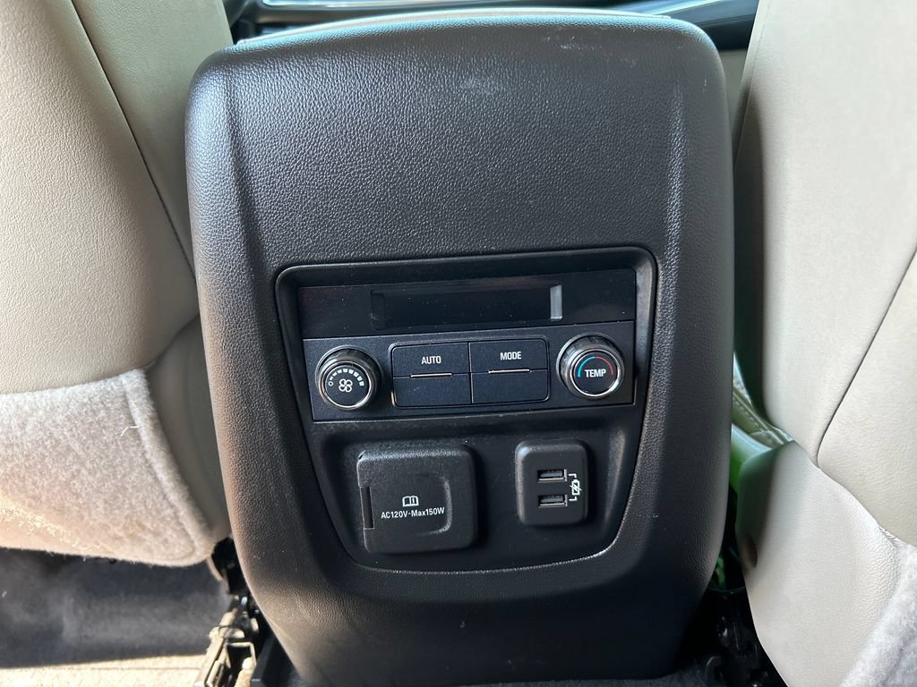 Used 2020 Buick Enclave Essence w/ Sound and Sites Package FWD image 16