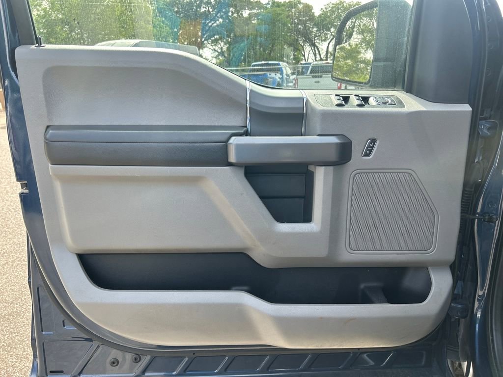 Used 2020 Ford F150 XLT w/ Equipment Group 302A Luxury image 9