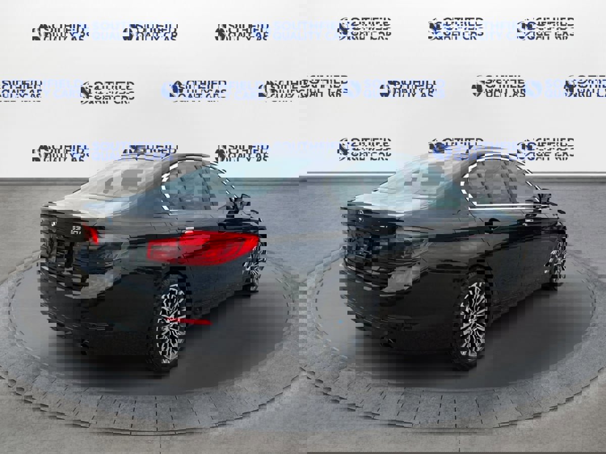 Used 2018 BMW 530i xDrive image 7