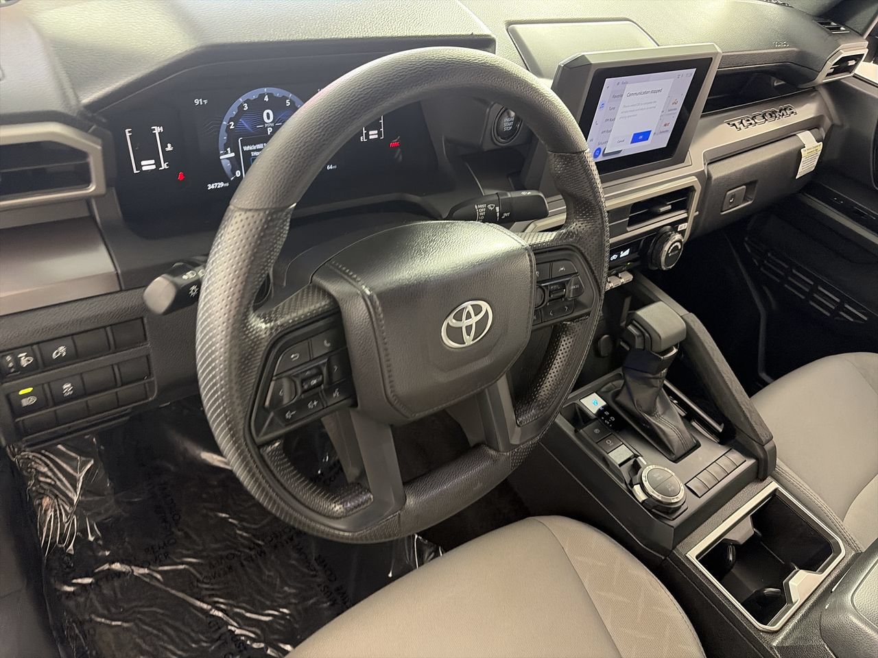 Used 2025 Toyota Tacoma SR5 AWD/4WD image 11