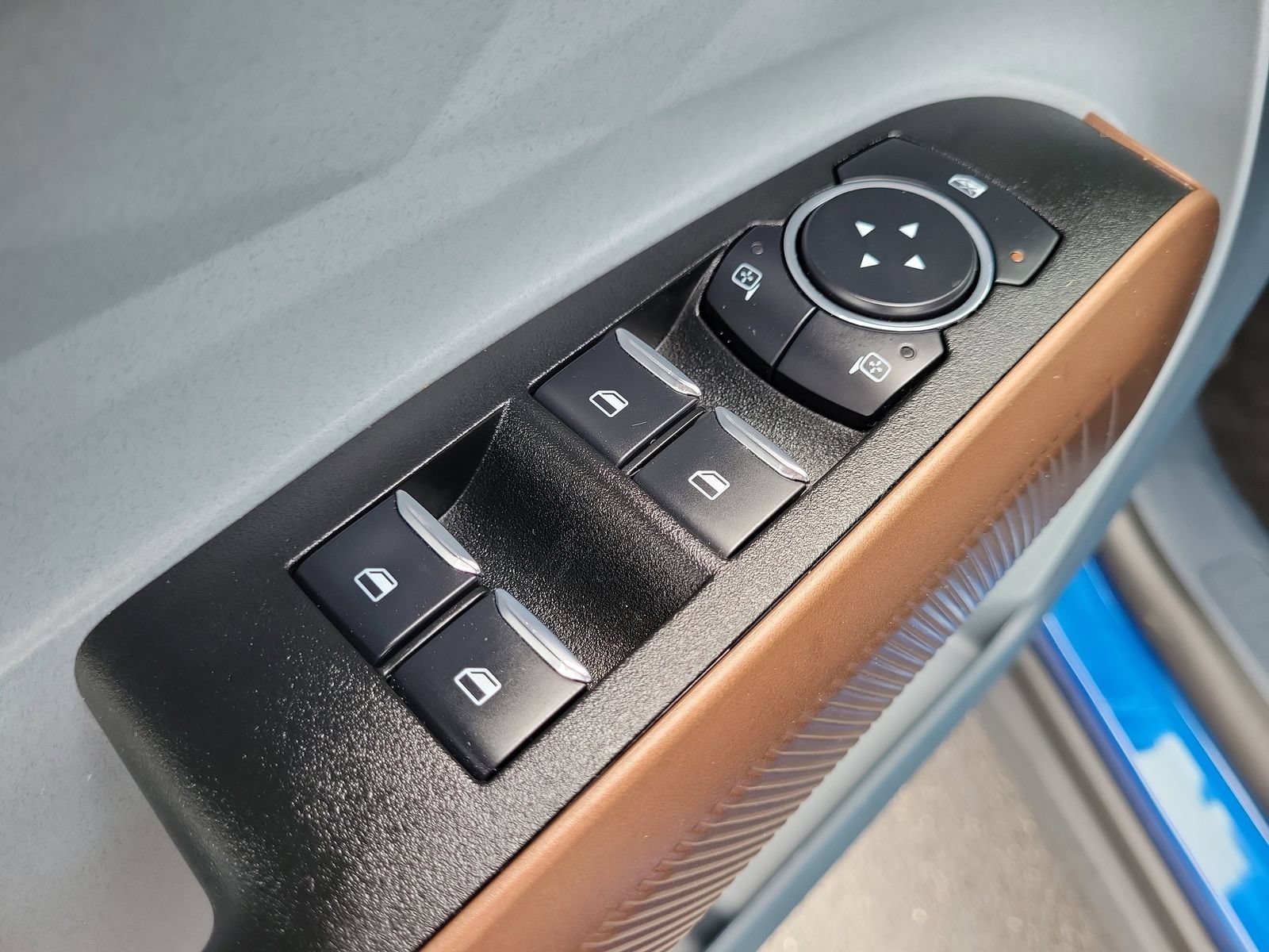 Certified 2023 Ford Maverick Lariat w/ Lariat Luxury Package FWD image 14